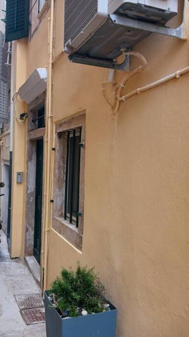 Ferienwohnung Old Town Corfu Romantic Studio Manto Nymfes Exterior foto